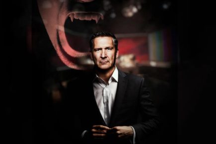 ‘I hope people will feel uncomfortable’ – Soap star to bring one-man Dracula to York stage