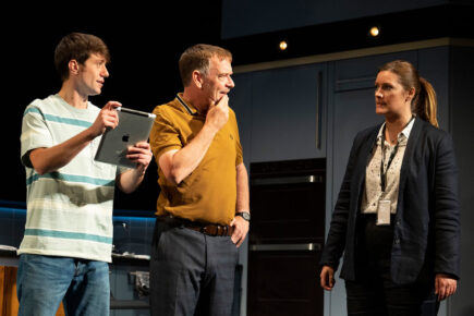 ‘There’s going to be a brilliant twist!’ Eastenders stars reunite in new play at York theatre