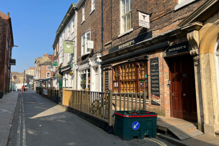 York restaurant applies to make outdoor eating area permanent – but planners object