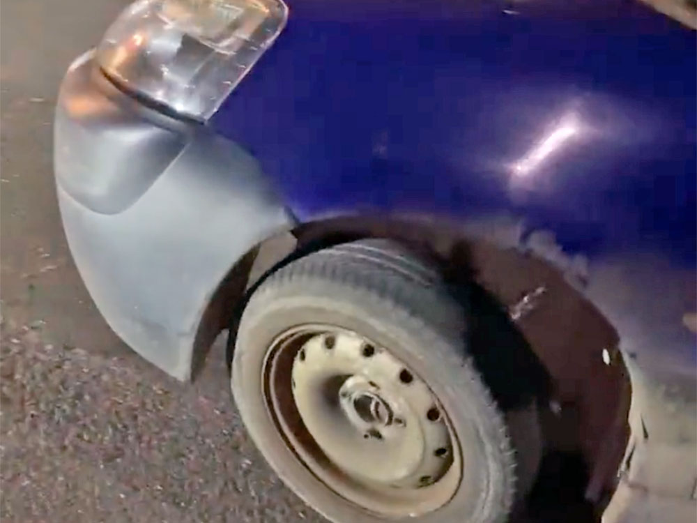 Watch: Shocking police video shows van with wheel hanging off that was driving on the A1M