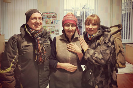 York artist heads into Ukraine on a mission to rescue her mum