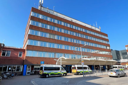 ‘Extreme’ pressure on York Hospital sees 30 beds close due to lack of staff