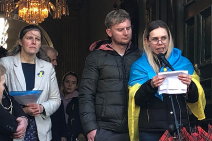 Video and pix: ‘It’s like a horrible dream’ – Couple who fled Ukraine tell York of the horrors of war