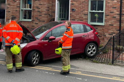 Car crashes into house in Selby