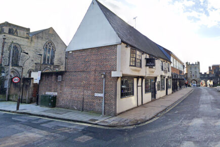 Couple damage York pub before arguing with police