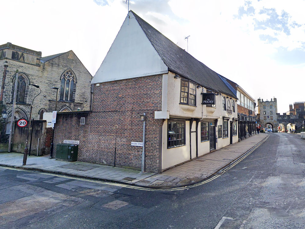 Couple damage York pub before arguing with police