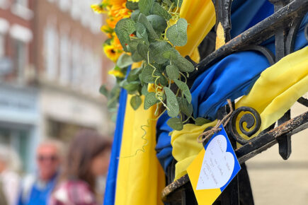 Watch: Messages of support left for Kyiv City Ballet at specially decorated York Mansion House