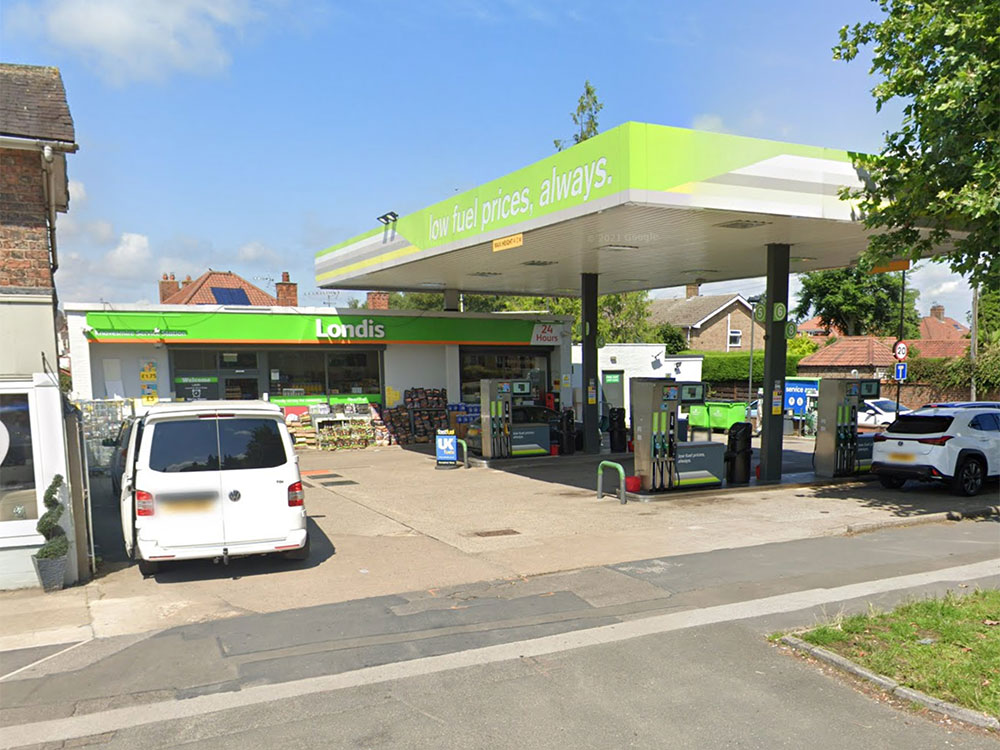 York shop raider threatens to stab member of staff