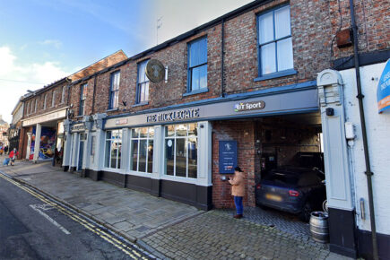 Man suffers head injuries in unprovoked attack outside York pub