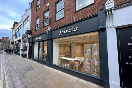 Large store plans to move into two recently vacated shops in York