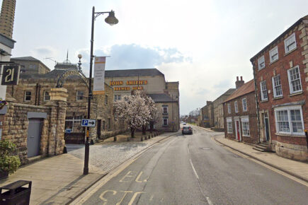 Beer tanker overturns in Tadcaster causing diesel spillage