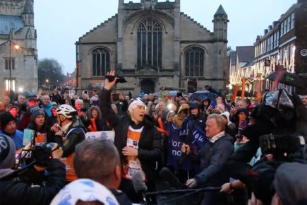 Watch: Huge crowd in York greets Kevin Sinfield on his epic fundraising run