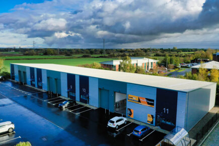 DIY retailer and kitchen supplier open new depots at brand new York business park