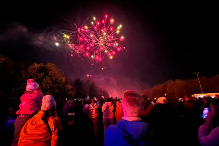 Video and pix: Huge crowd enjoys a spectacular night of fireworks in York