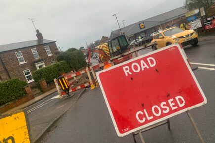 Road partially closed after a water leak in Norton