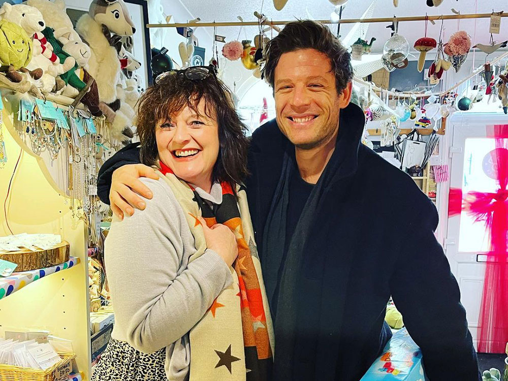TV star spotted doing Christmas shopping in York