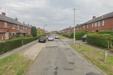 Violence flares on York street – Three men with weapons flee scene in Audi