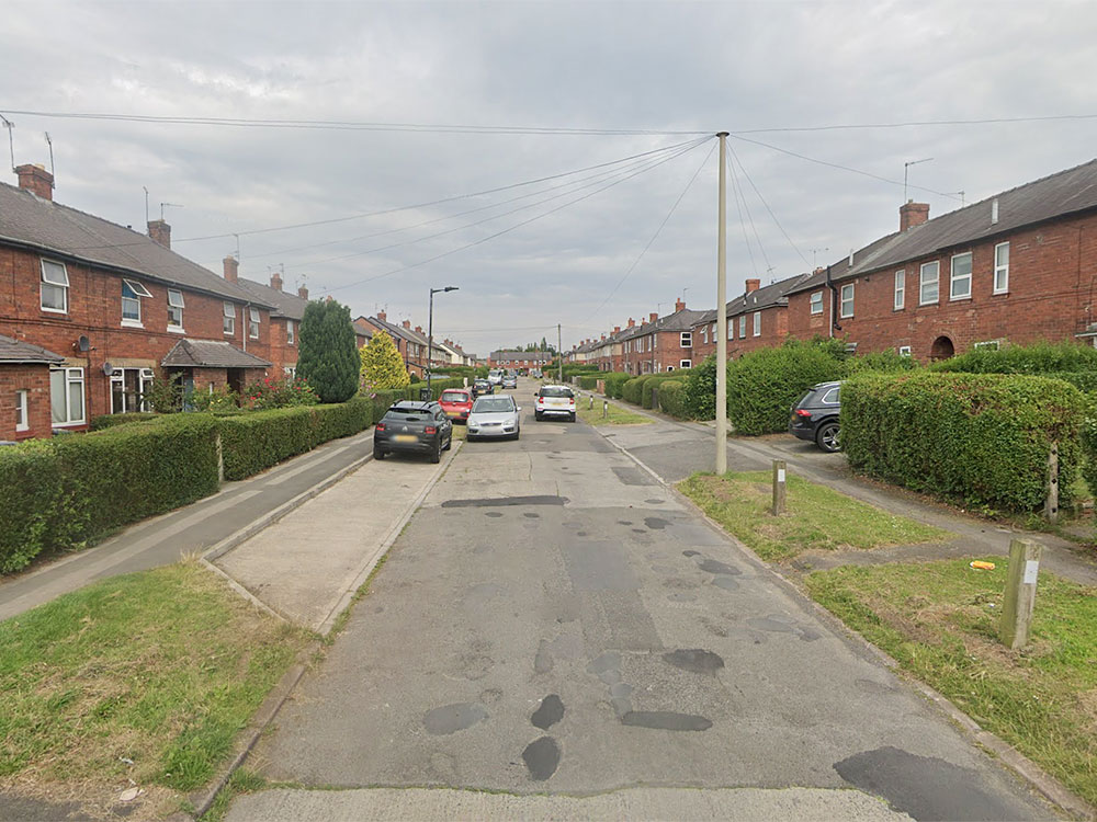 Violence flares on York street – Three men with weapons flee scene in Audi