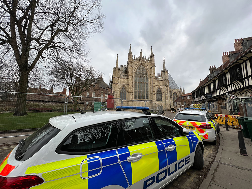 Updated: York Minster was sealed off due to suspicious object placed in bin