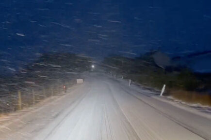 Snow: ‘Do not travel’ advice issued by police as they deal with stranded vehicles in parts of North Yorkshire