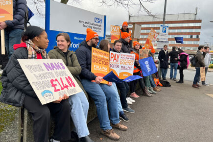 York NHS trust apologises to patients as junior doctors start three-day strike