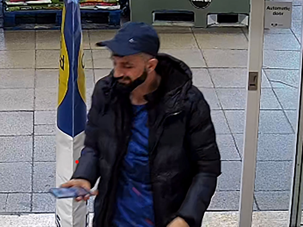 Woman’s purse stolen in York supermarket – Police release CCTV