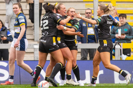 Record Super League crowd watch York Valkyrie cruise to win over Leeds Rhinos