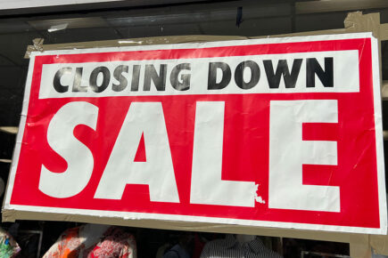 Shop in York city centre launches closing down sale