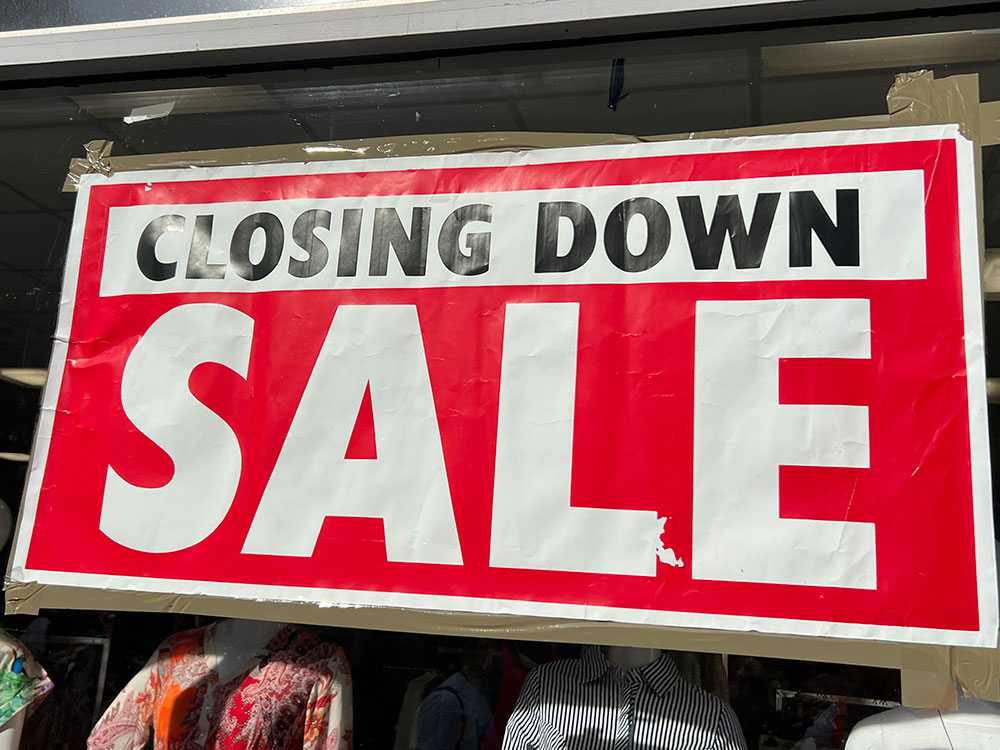 Shop in York city centre launches closing down sale