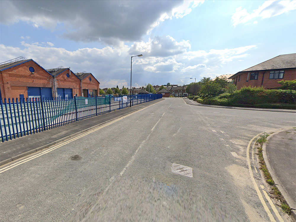 Two teenagers use angle grinder to steal bike from York street