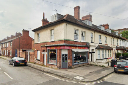 York café robbed: Thief forces entry and cycles off with till under his arm