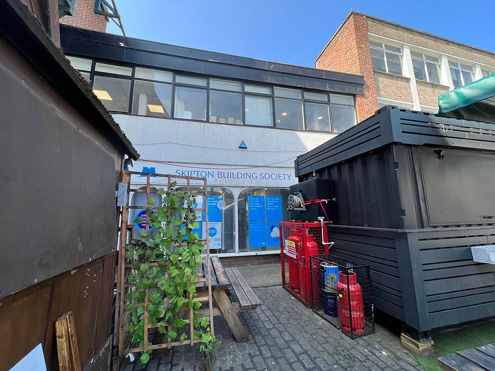 Street food smells and noise causing problems for York business