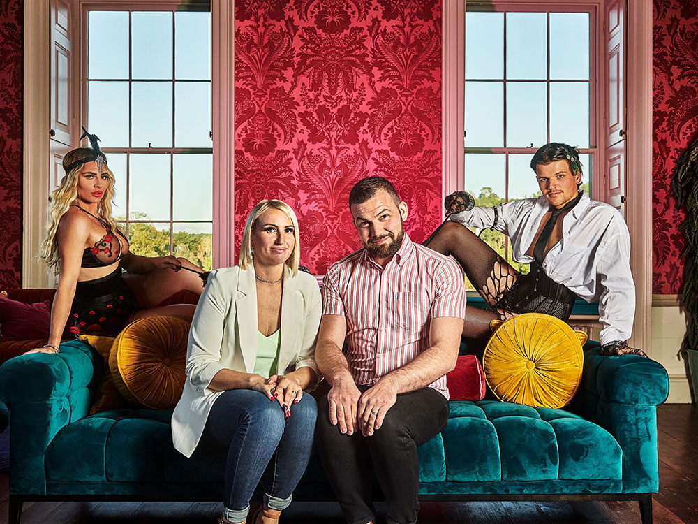 York couple try out three in a bed sex on TV reality show