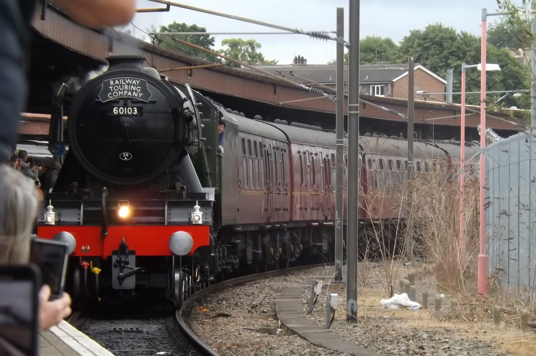 Picture and video: Flying Scotsman in full steam at York station
