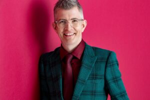 Sing-along with choirmaster Gareth Malone – in new 'feel-good' York show
