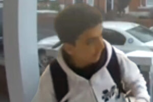 Police search for missing boy, 15, last seen in Scarborough
