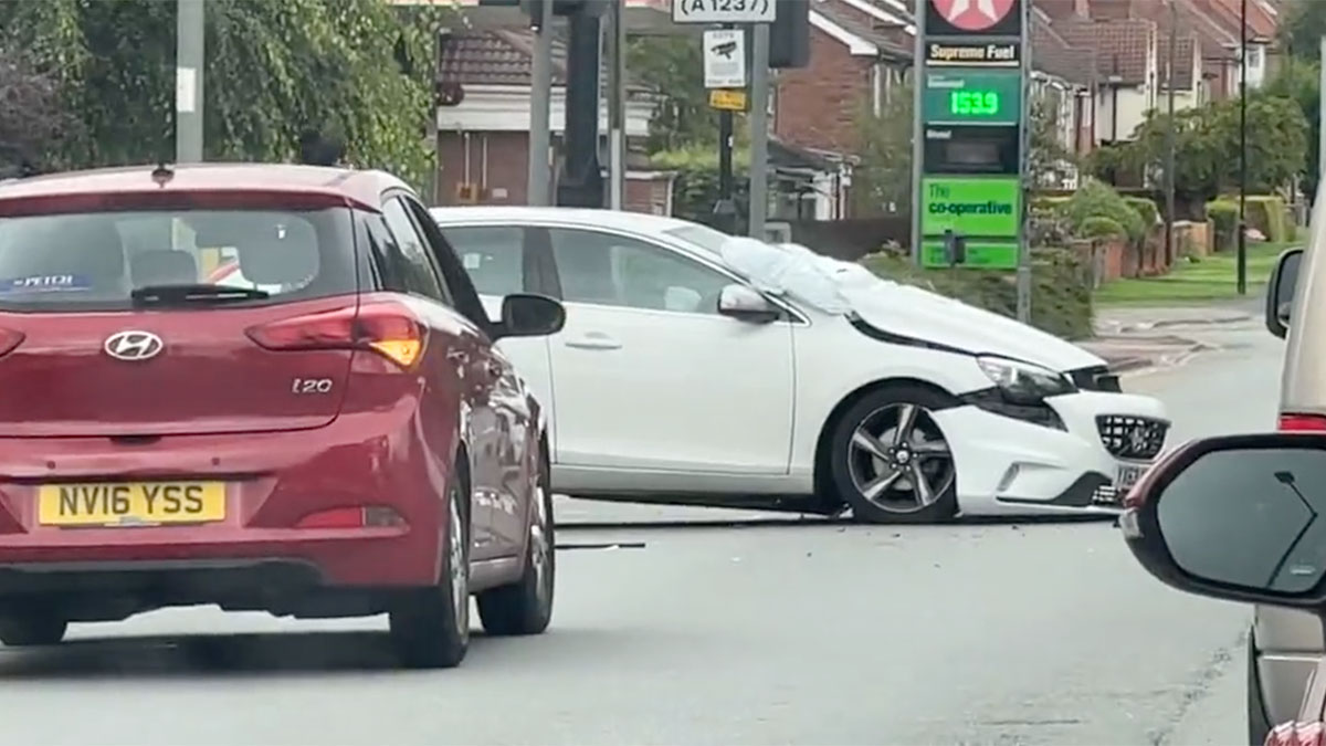 Emergency services called to car crash in York