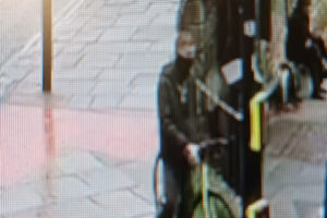 Police release CCTV after bike theft in York