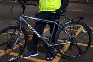 Have you seen this black and grey Malvern Cross bike?