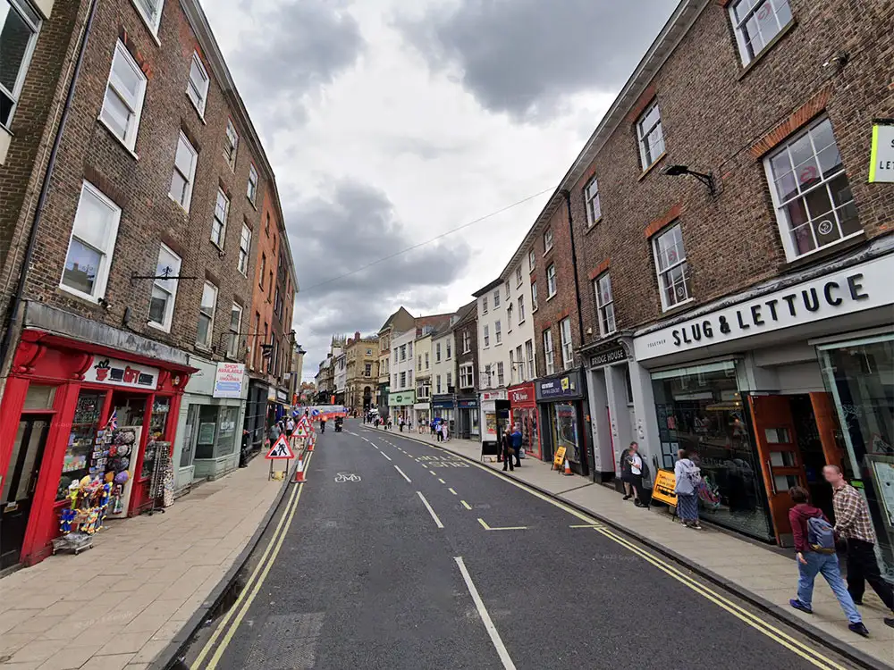 Firefighters respond to flood in York shop