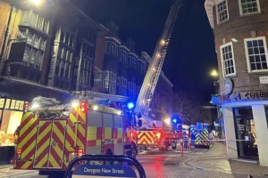 Street cordoned off in York as police carry out rooftop search