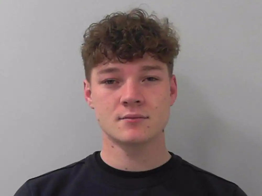 North Yorkshire Police hunt knife-wielding robber who has been recalled to prison