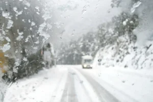 North Yorkshire road closed and 100 cars stranded due to heavy snow