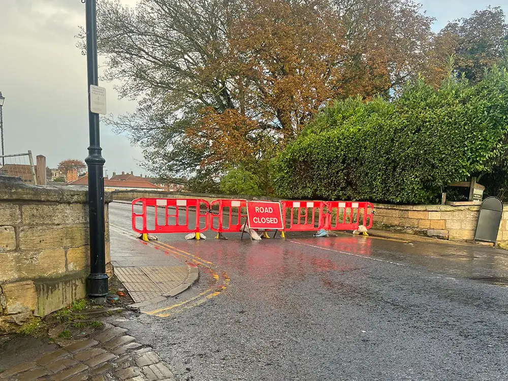 Tadcaster Bridge closes as river continues to rise