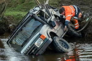 Son tells of desperate rescue attempt after vehicle plunged into North Yorkshire river
