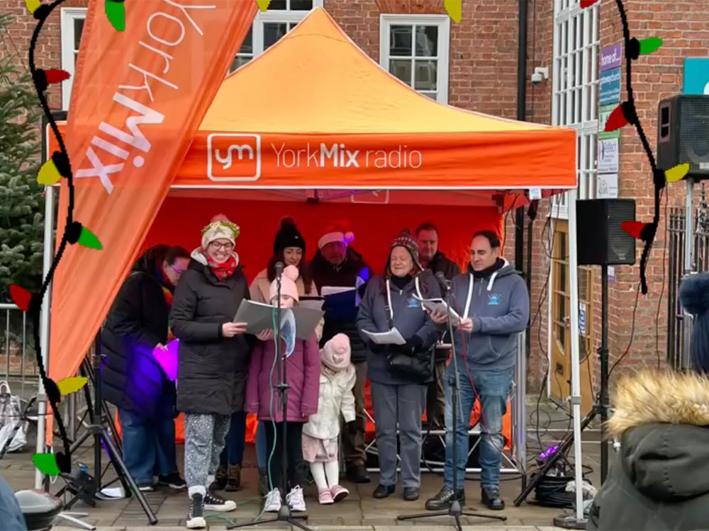 Acomb comes together for sparkling Christmas celebration