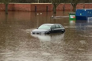 12 pictures of the latest York floods as the river peaks