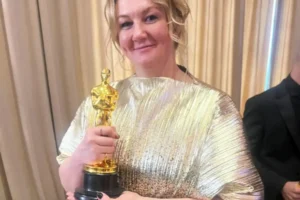 Watch: York’s Nadia wins an Oscar – to the delight of her film star pal Emma Stone