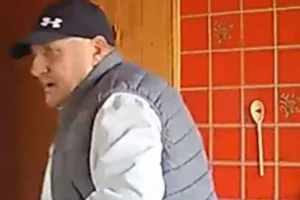Woman, 95, robbed in Scarborough