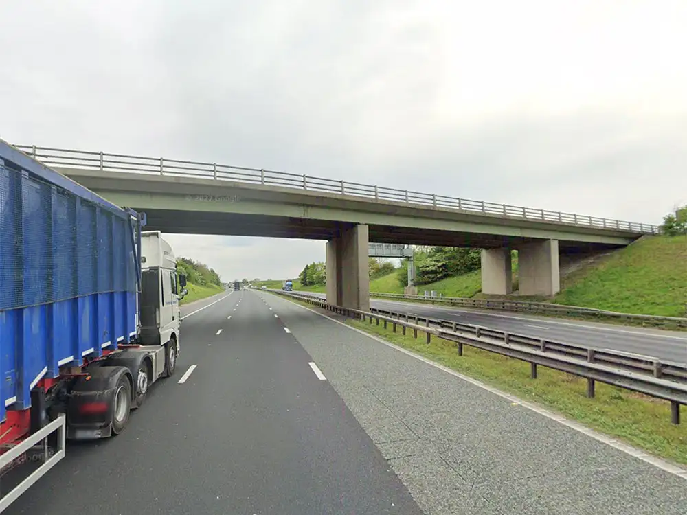 Driver killed after lorry crashes into bridge